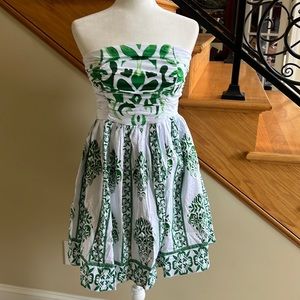 NY&C Tile Print Strapless Dress Fern Print Size Med Green & White  New With Tags